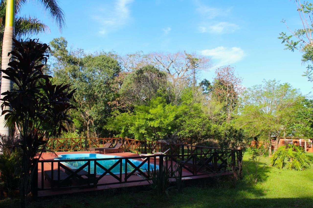 Cabanas Soltame Carnaval Puerto Iguazu Bagian luar foto