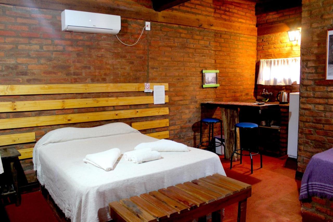 Cabanas Soltame Carnaval Puerto Iguazu Bagian luar foto